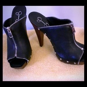 Jessica Simpson Wood Heels